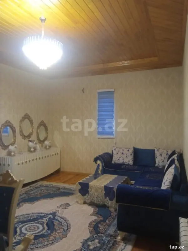 Satılır 3 otaqlı həyət evi 300 m²