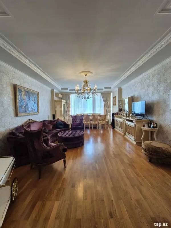 Satılır 3 otaqlı yeni tikili 133 m²