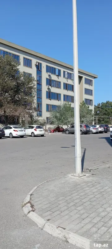 Kirayə verilir 3 otaqlı yeni tikili 57 m²