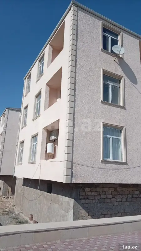 Satılır 2 otaqlı yeni tikili 55 m²