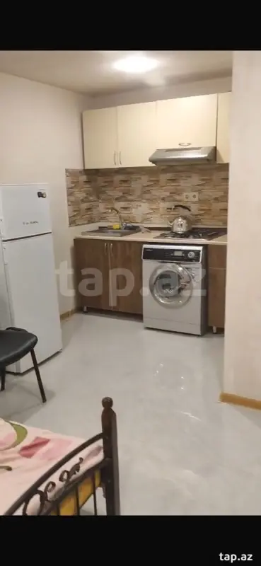 Kirayə verilir 1 otaqlı həyət evi 80 m²