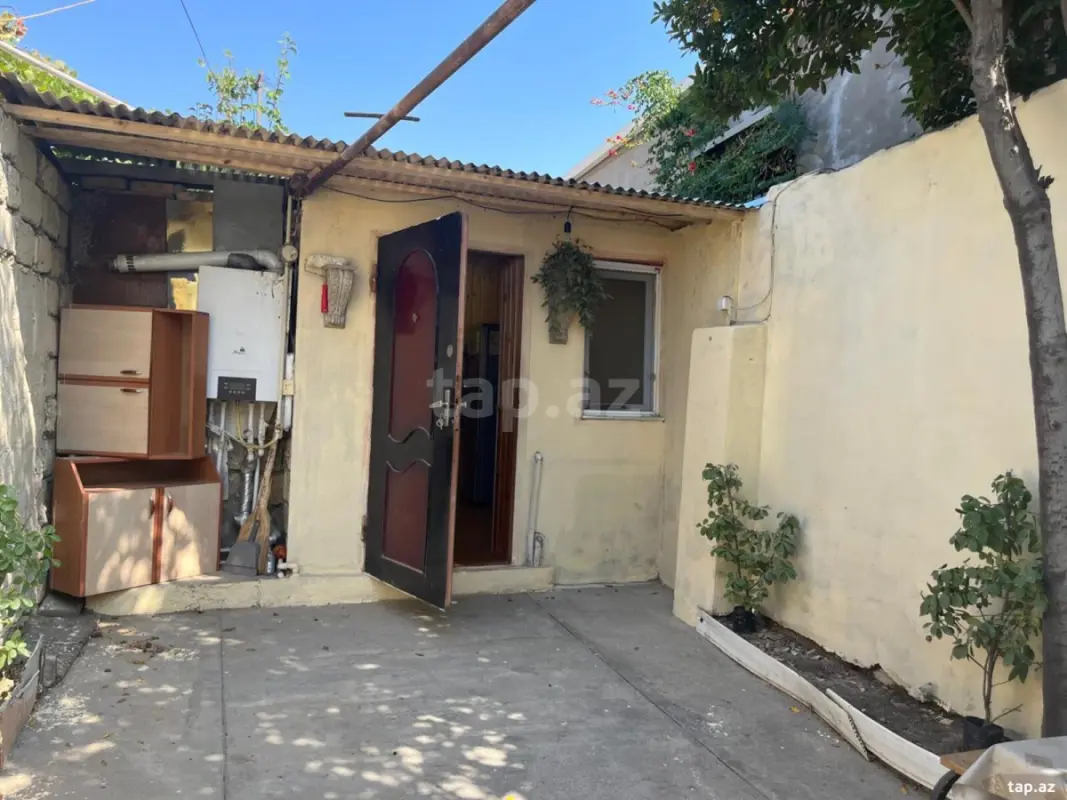 Satılır 2 otaqlı həyət evi 72 m²