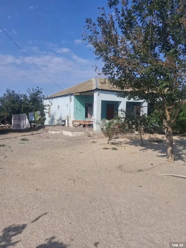 Satılır 4 otaqlı həyət evi 120 m²