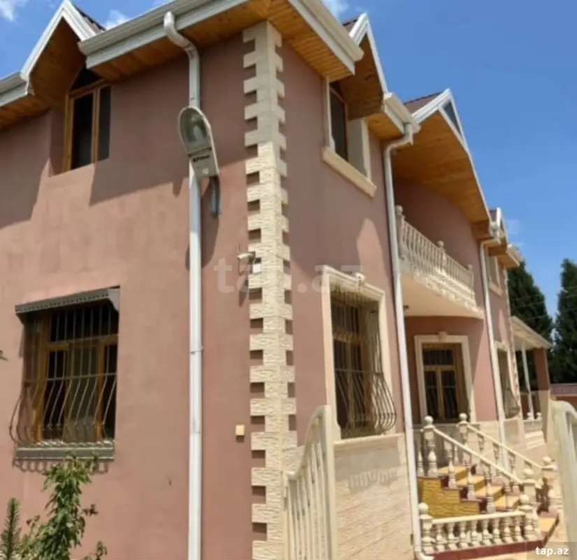 Satılır 7 otaqlı həyət evi 260 m²