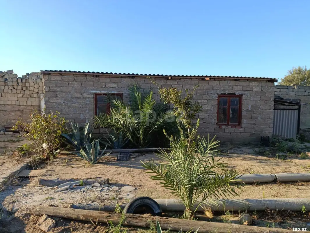 Satılır 1 otaqlı həyət evi 80 m²