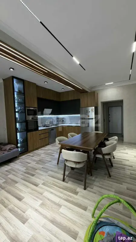 Satılır 3 otaqlı yeni tikili 78 m²