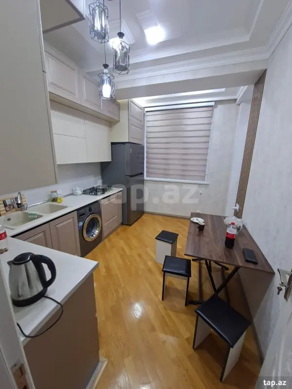 Kirayə verilir 3 otaqlı yeni tikili 70 m²