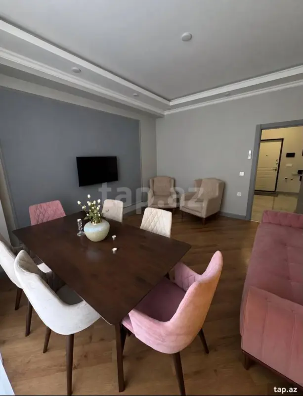 Satılır 2 otaqlı yeni tikili 82 m²