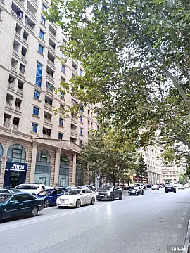 Kirayə verilir 4 otaqlı mənzil 150 m² — Bakı, Nəsimi 4 otaq 150.00 m²