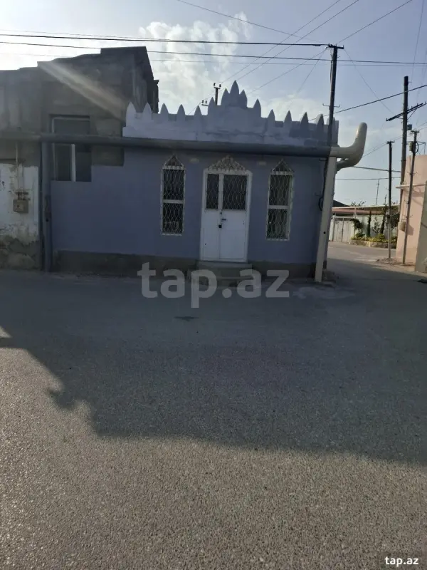 Satılır 3 otaqlı həyət evi 100 m²