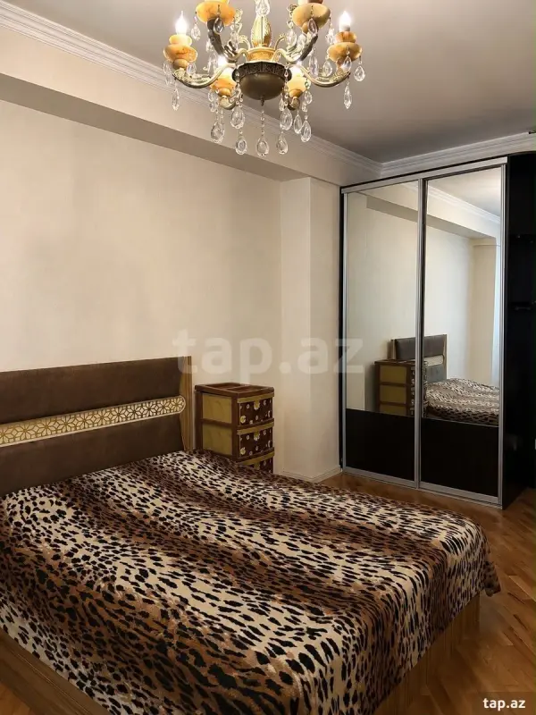 Kirayə verilir 3 otaqlı yeni tikili 110 m²
