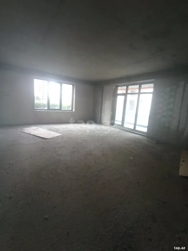 Satılır 2 otaqlı yeni tikili 100 m²