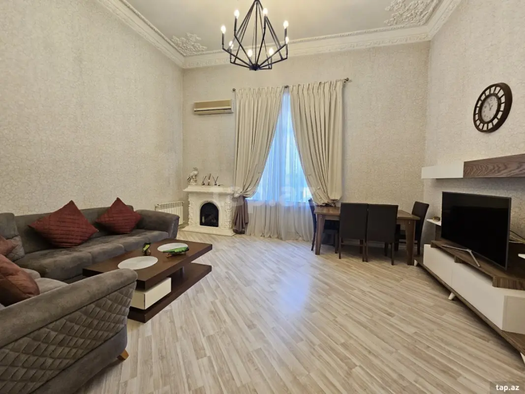 Kirayə verilir 2 otaqlı mənzil 102 m²