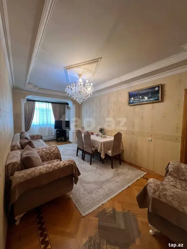 Satılır 5 otaqlı mənzil 128 m²