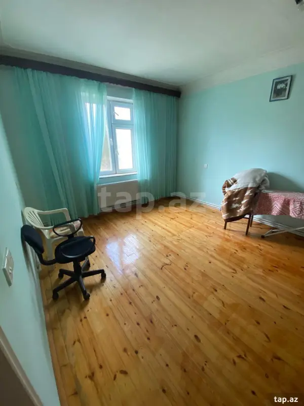Satılır 4 otaqlı həyət evi 150 m²