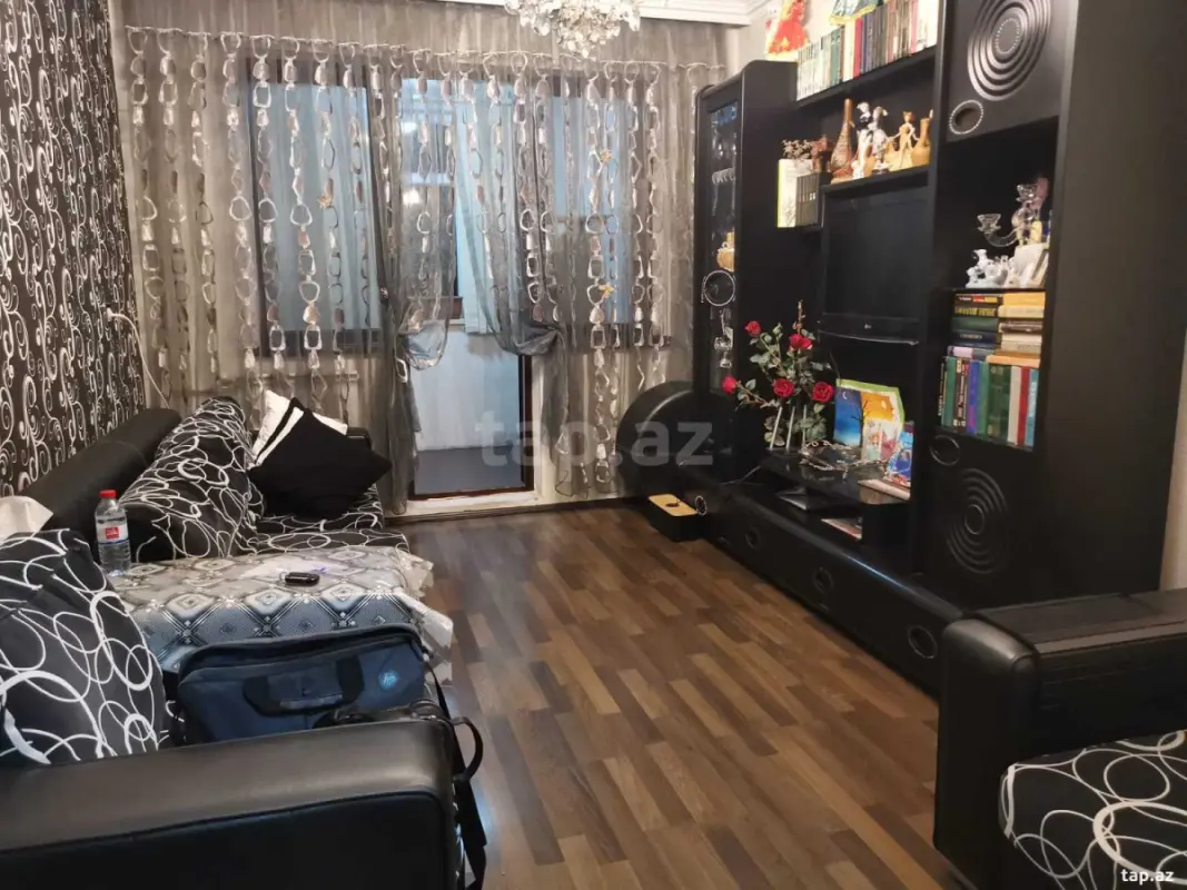 Kirayə verilir 2 otaqlı mənzil 50 m²