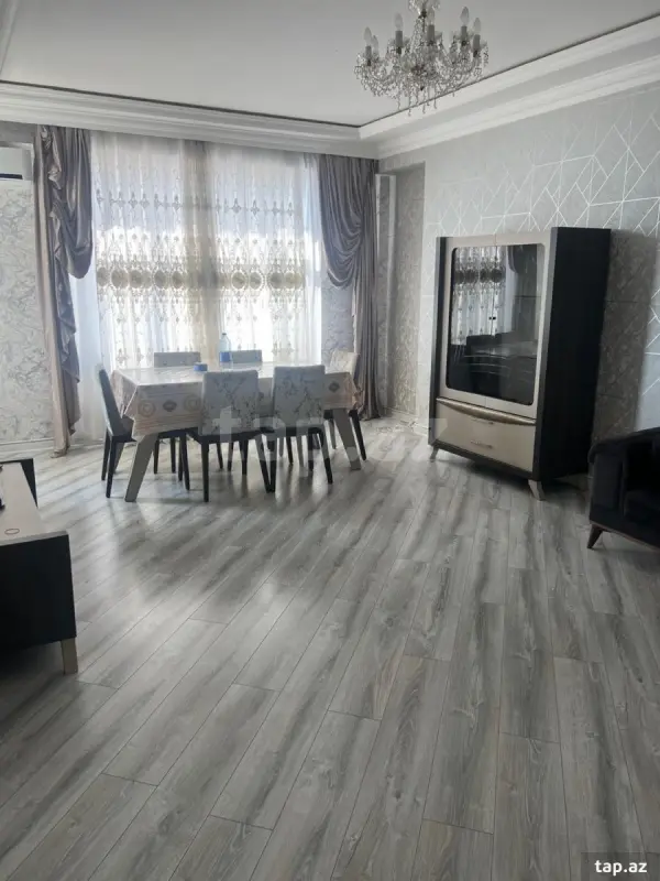 Kirayə verilir 3 otaqlı yeni tikili 100 m²