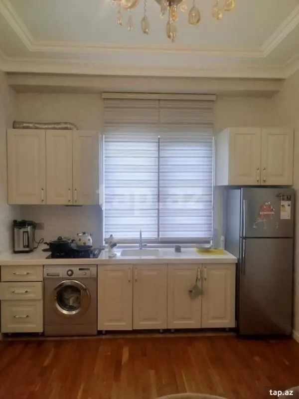 Kirayə verilir 2 otaqlı yeni tikili 64 m²