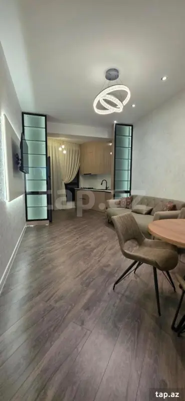 Kirayə verilir 2 otaqlı yeni tikili 76 m²