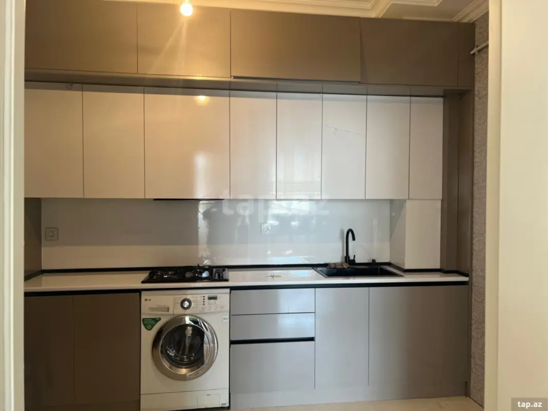 Kirayə verilir 2 otaqlı yeni tikili 80 m²