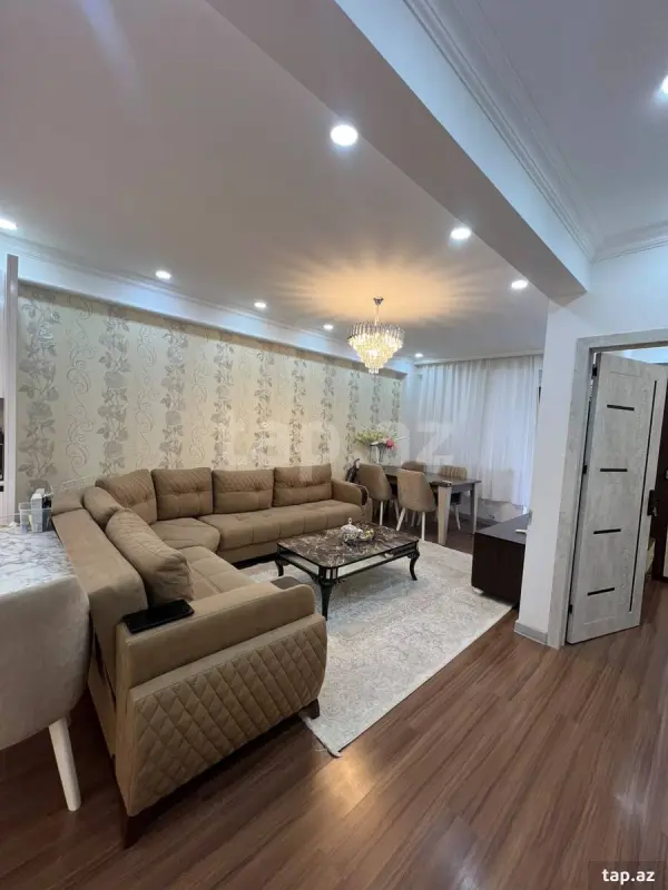 Satılır 3 otaqlı yeni tikili 82 m²