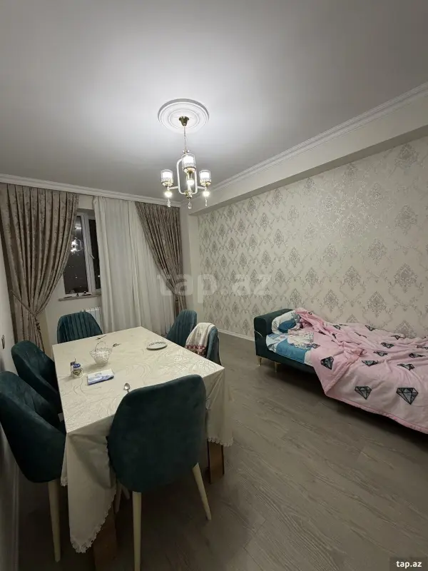 Kirayə verilir 2 otaqlı yeni tikili 65 m²