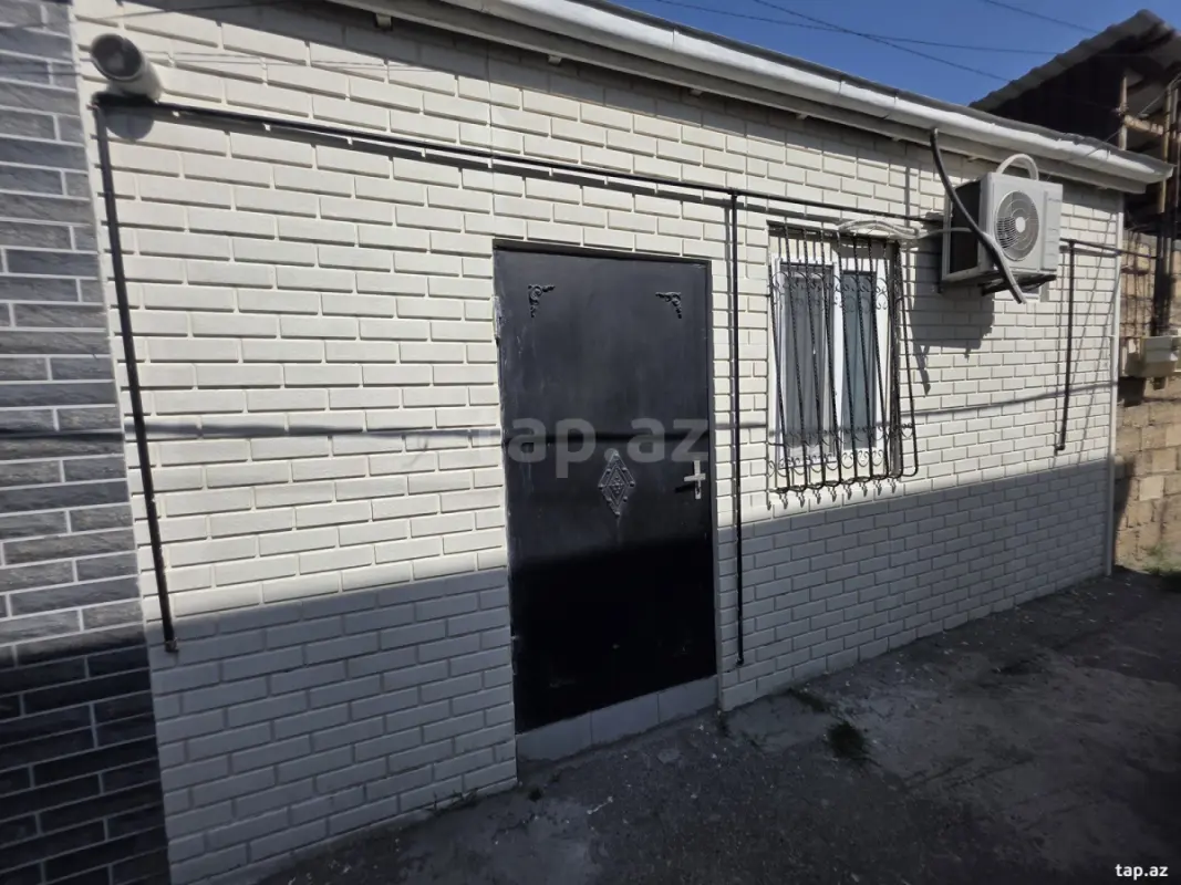 Satılır 1 otaqlı həyət evi 30 m²