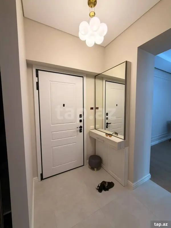 Kirayə verilir 2 otaqlı yeni tikili 70 m²