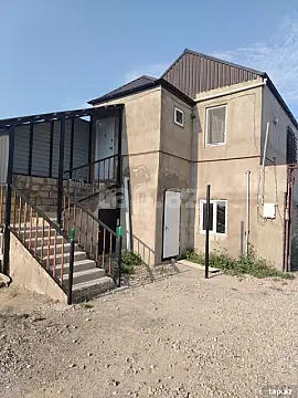 Kirayə verilir 2 otaqlı həyət evi 25 m² — Bakı 2 otaq 25.00 m²