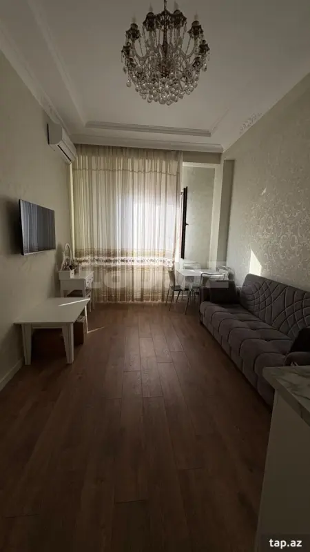 Kirayə verilir 2 otaqlı yeni tikili 42.2 m²