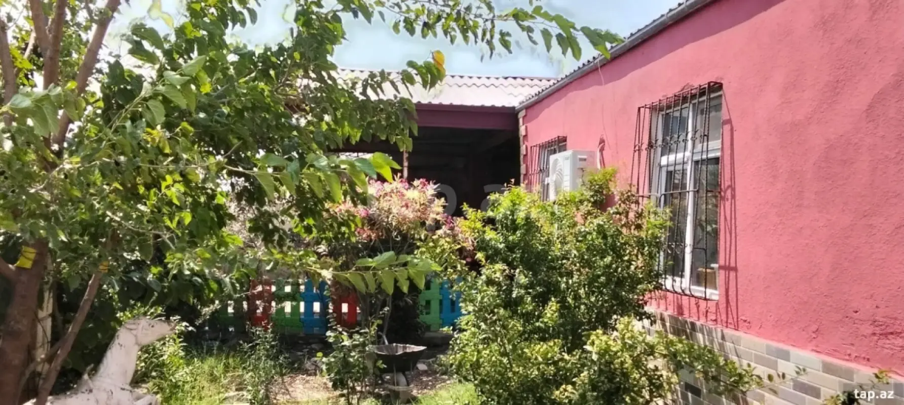Satılır 4 otaqlı həyət evi 100 m²