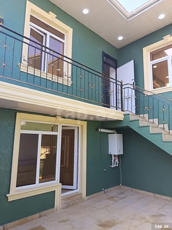 Satılır 3 otaqlı həyət evi 140 m²