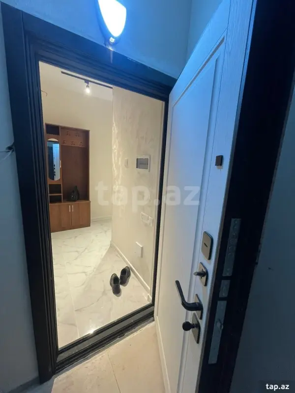 Kirayə verilir 3 otaqlı yeni tikili 80 m²