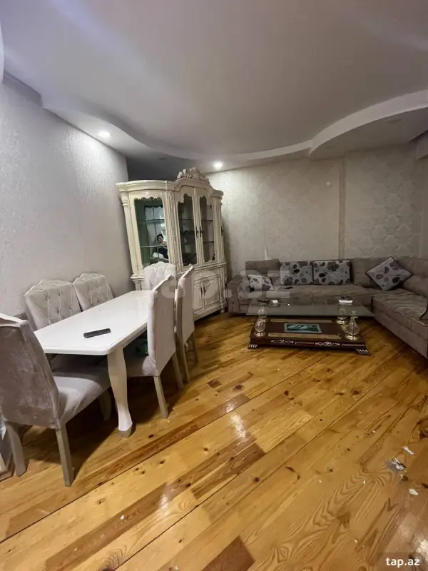 Kirayə verilir 6 otaqlı yeni tikili 140 m²