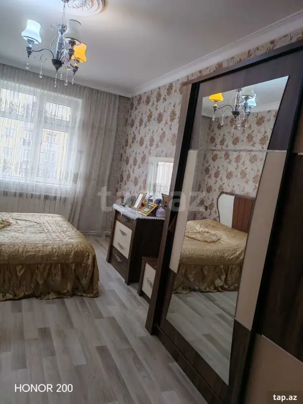 Satılır 5 otaqlı mənzil 100 m²