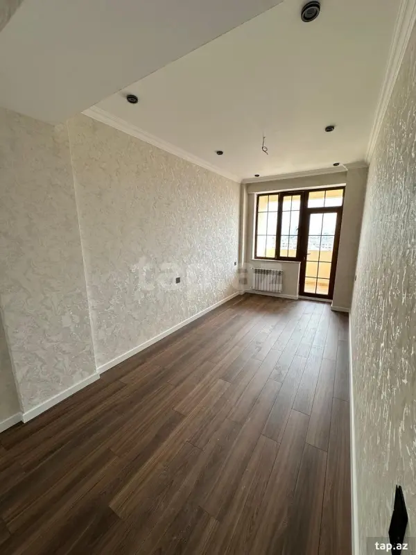 Satılır 3 otaqlı yeni tikili 68.2 m²