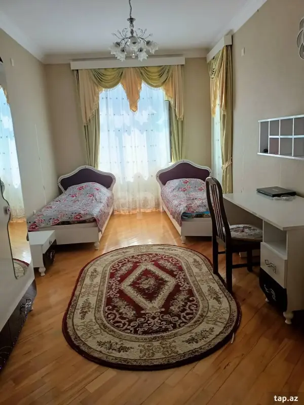 Kirayə verilir 2 otaqlı yeni tikili 155 m²