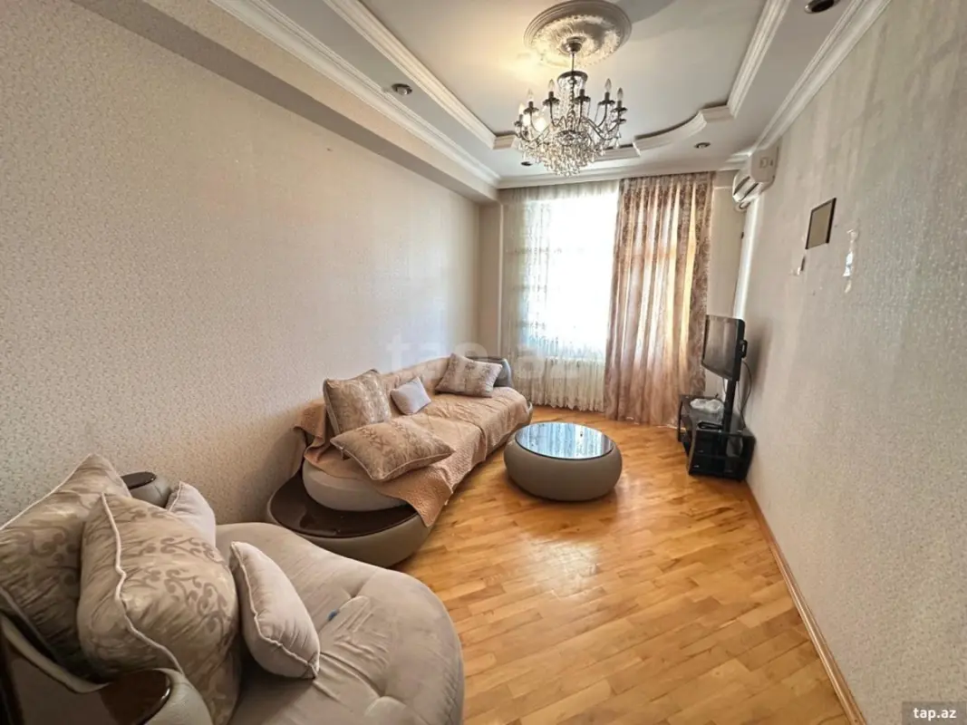 Kirayə verilir 2 otaqlı yeni tikili 80 m²