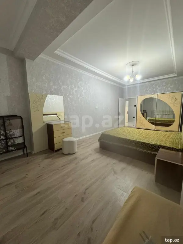 Kirayə verilir 2 otaqlı yeni tikili 65 m²