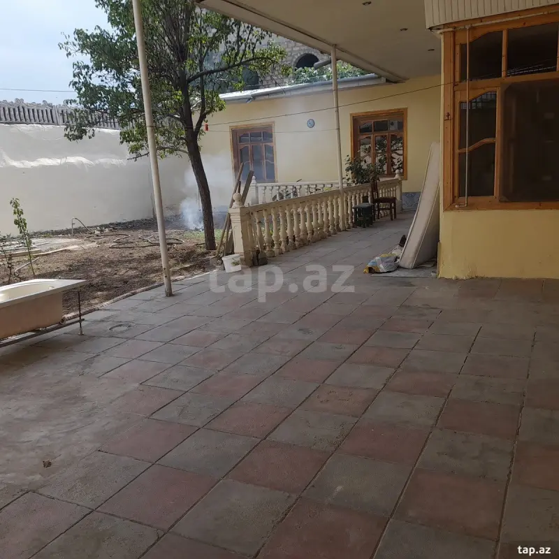 Kirayə verilir 5 otaqlı həyət evi 88.9 m²