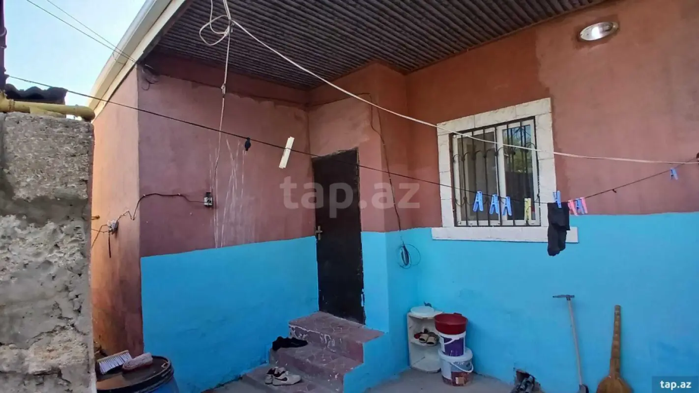 Satılır 2 otaqlı həyət evi 86 m²