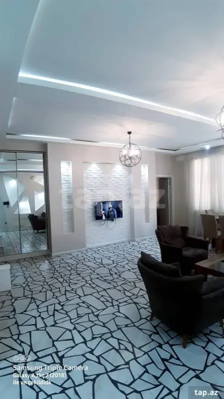 Kirayə verilir 3 otaqlı yeni tikili 105 m²