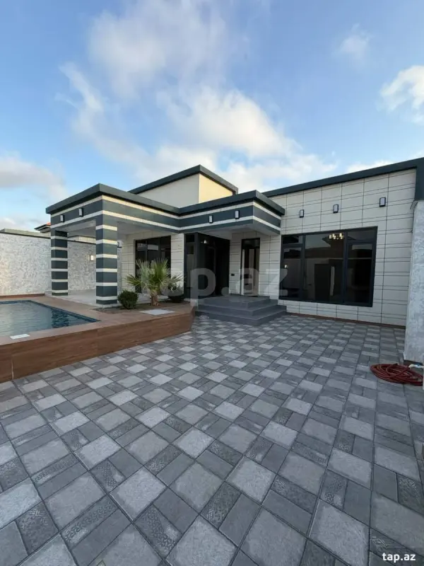 Satılır 4 otaqlı həyət evi 165 m²
