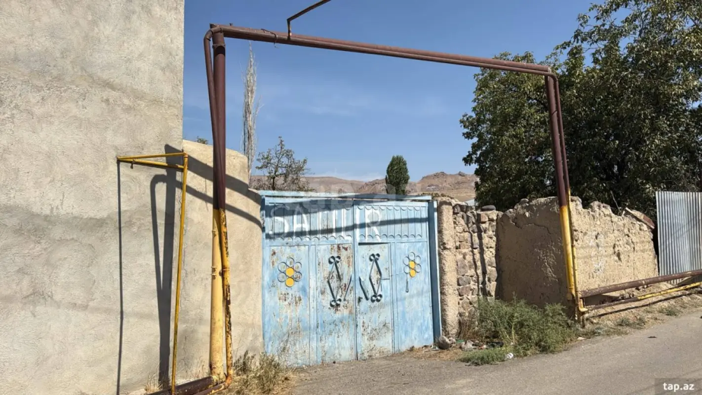 Satılır 5 otaqlı həyət evi 187 m²