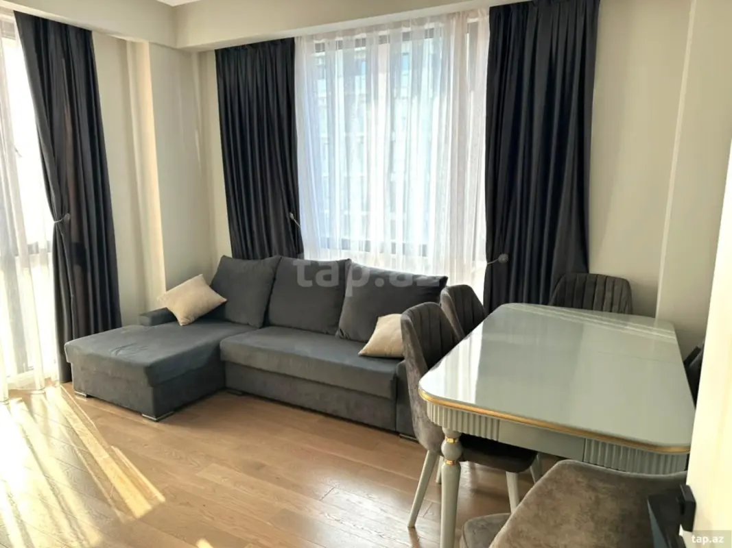 Kirayə verilir 2 otaqlı yeni tikili 70 m²