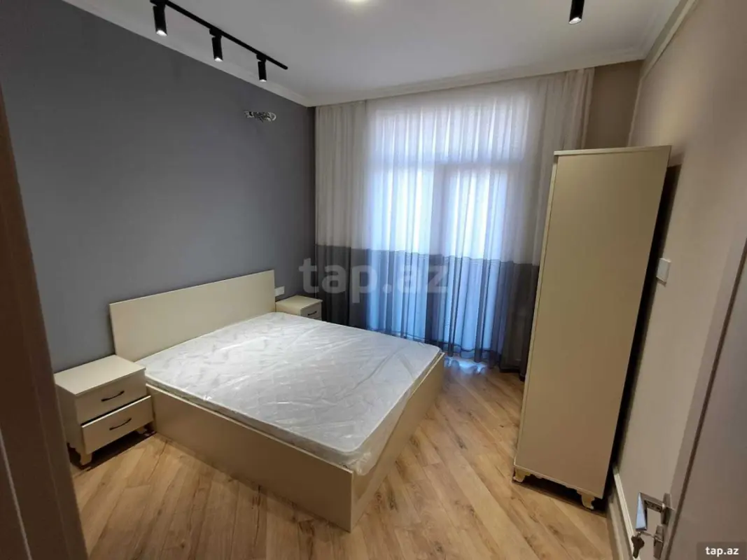 Kirayə verilir 2 otaqlı yeni tikili 70 m²