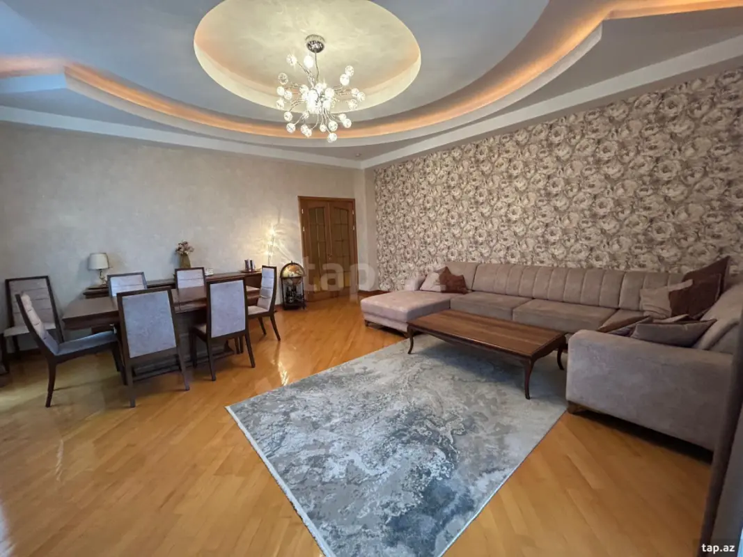 Satılır 3 otaqlı yeni tikili 175 m²