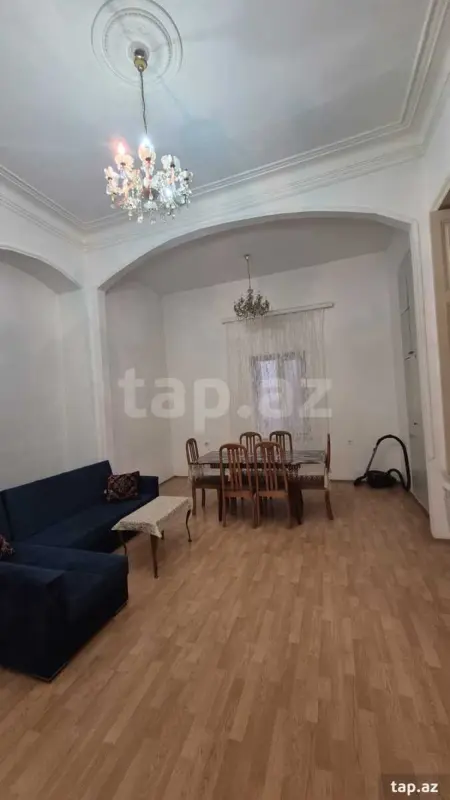 Kirayə verilir 2 otaqlı mənzil 70 m²