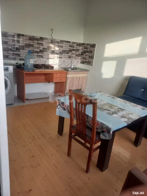 Kirayə verilir 2 otaqlı yeni tikili 45 m²