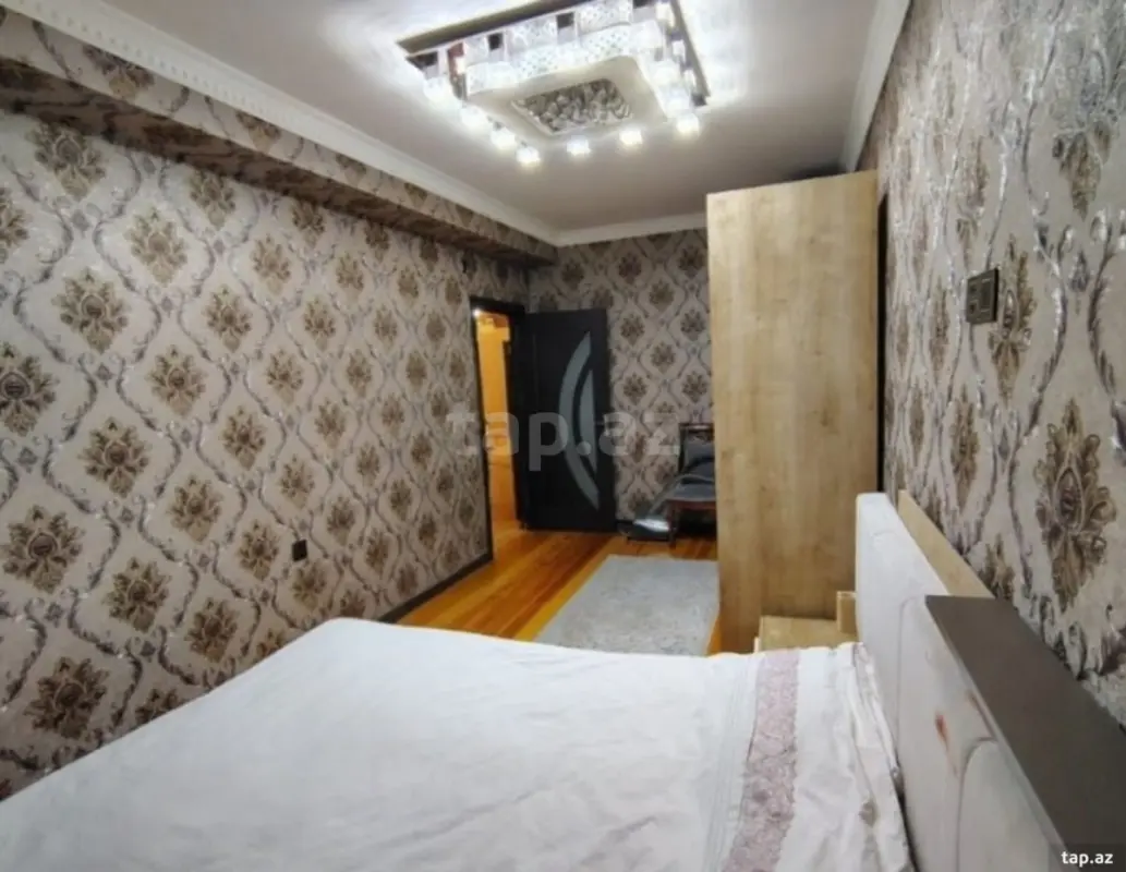 Kirayə verilir 3 otaqlı yeni tikili 120 m²